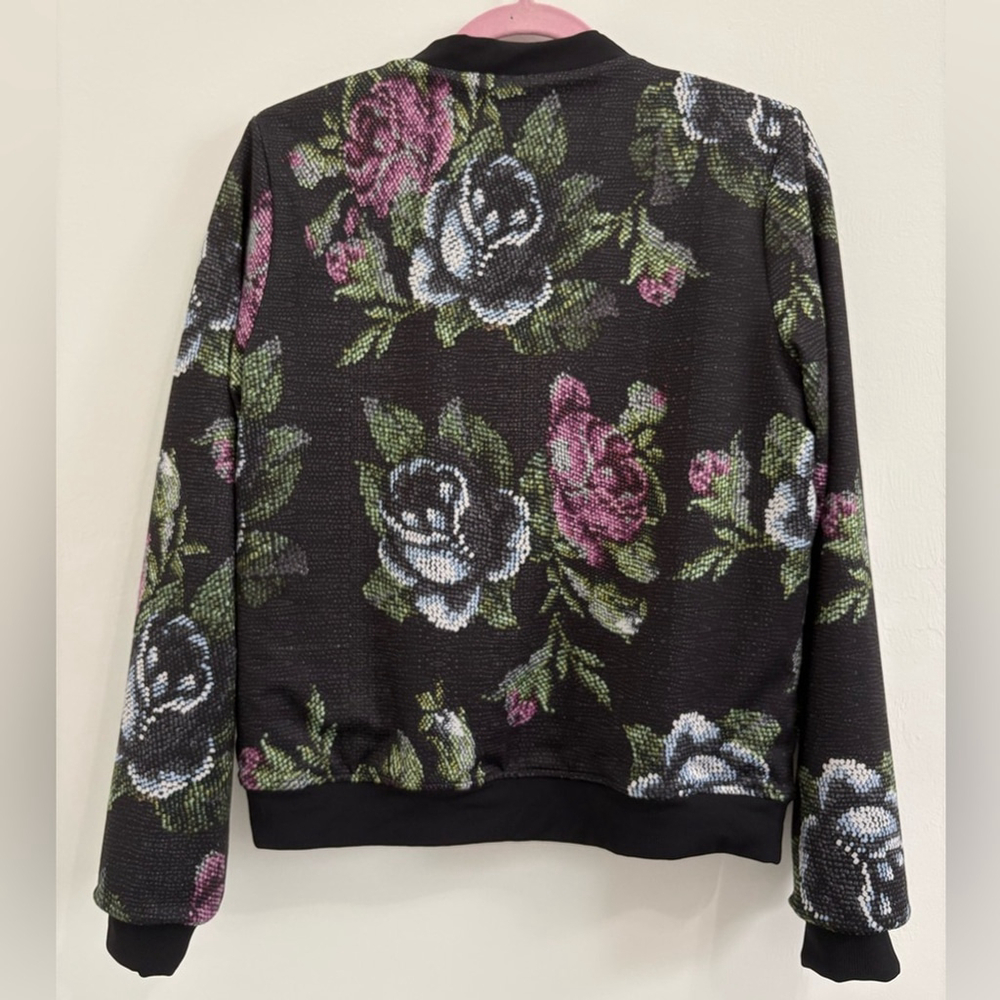 Lululemon | Party Bomb Jacket | Garden Party Smooth Silver Multi | Sz 6/8 | EUC - Picture 8 of 13